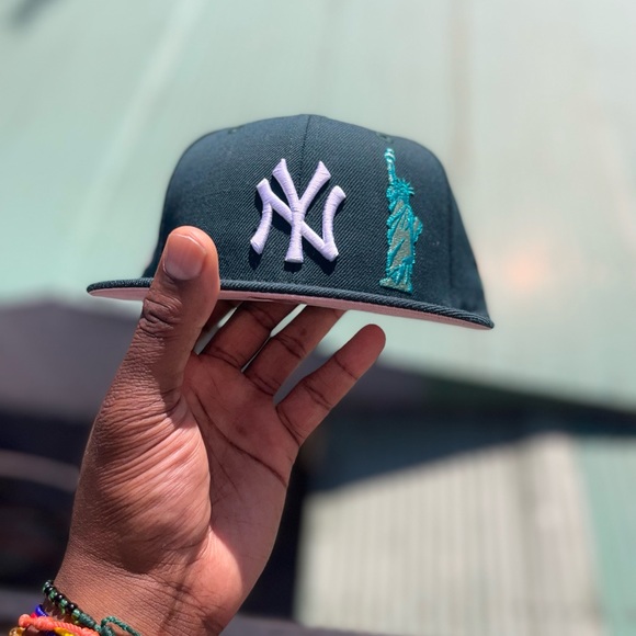 New Era Other - New York Yankees Fitted Hat (CAP USA EXCLUSIVE)